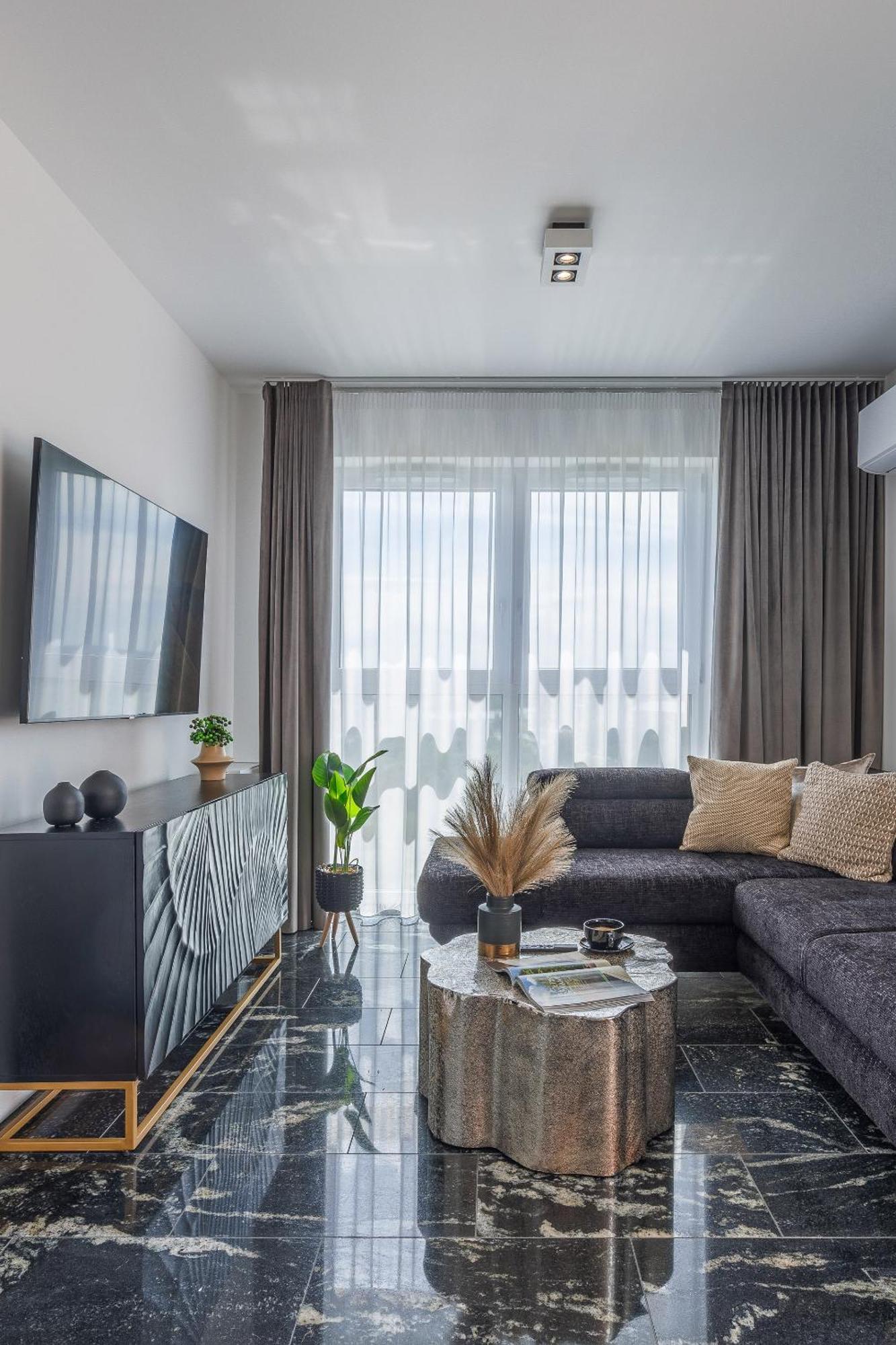 Emihouse Riverside Premium Apartments & Free Parking Rzeszow Dış mekan fotoğraf