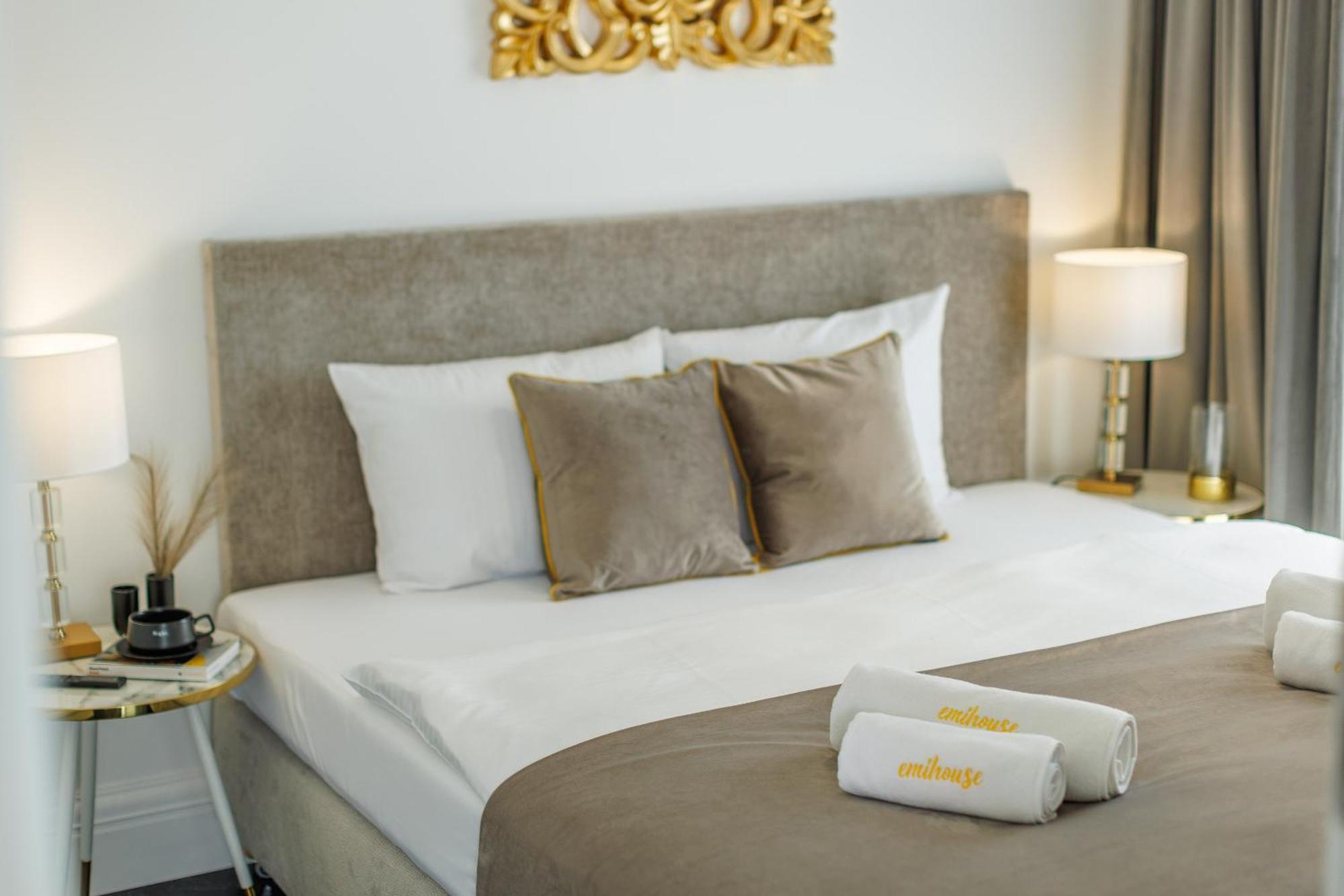 Emihouse Riverside Premium Apartments & Free Parking Rzeszow Dış mekan fotoğraf