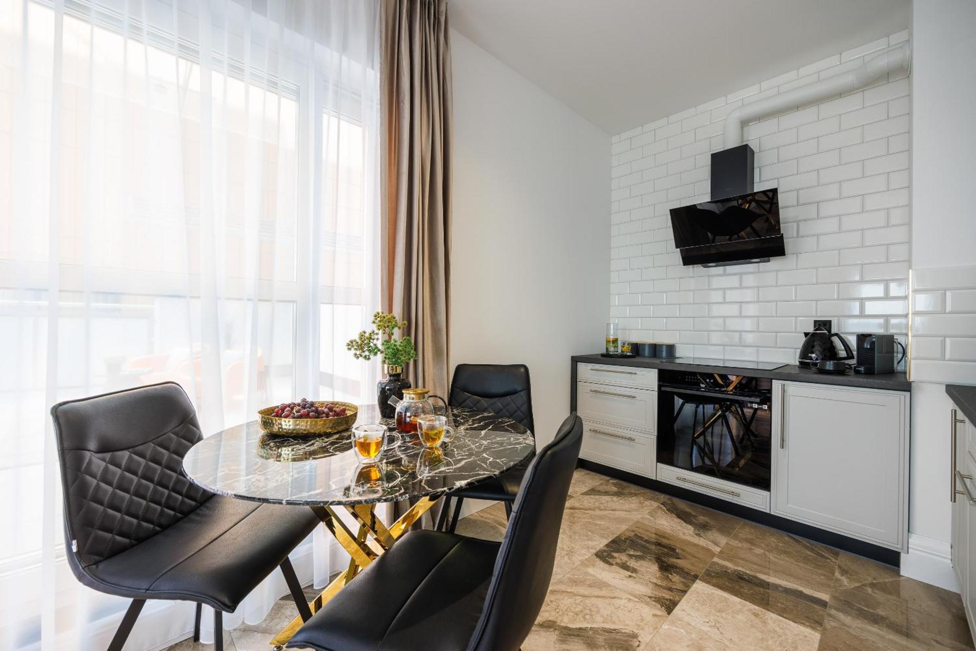 Emihouse Riverside Premium Apartments & Free Parking Rzeszow Dış mekan fotoğraf