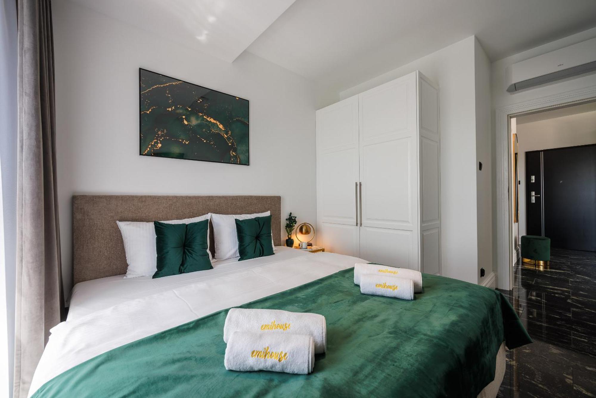 Emihouse Riverside Premium Apartments & Free Parking Rzeszow Dış mekan fotoğraf